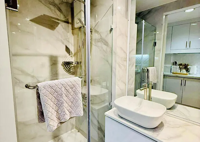 Apartahotel Sea Residences Primelux By Pau1 Manila